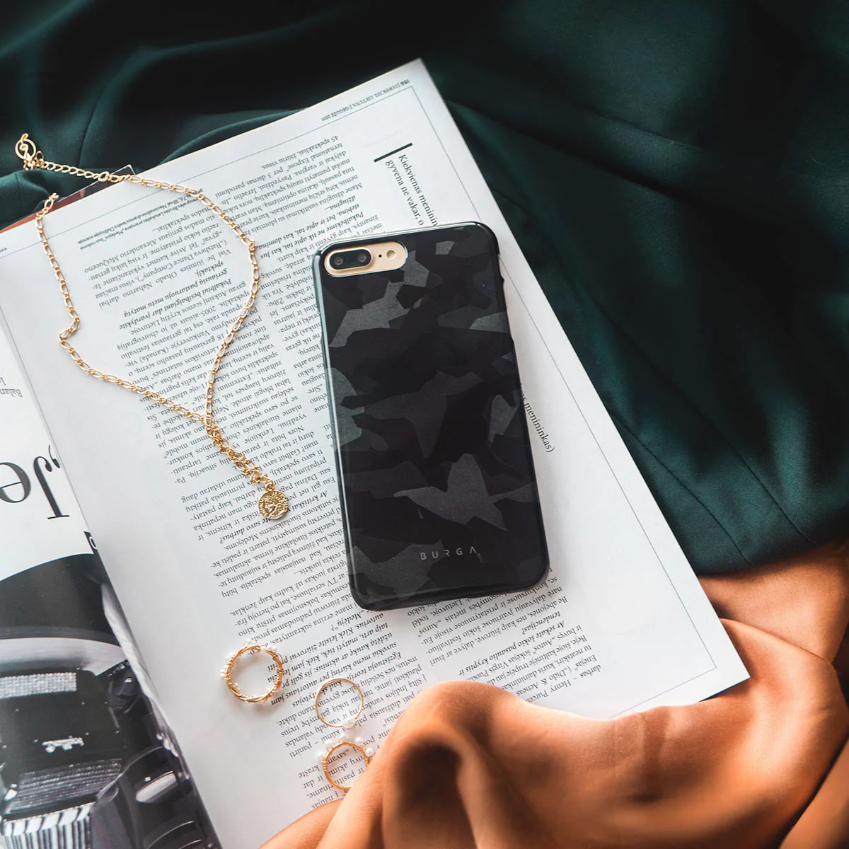 Night Black Camouflage - Samsung Galaxy S26 Plus Etui - Image 43