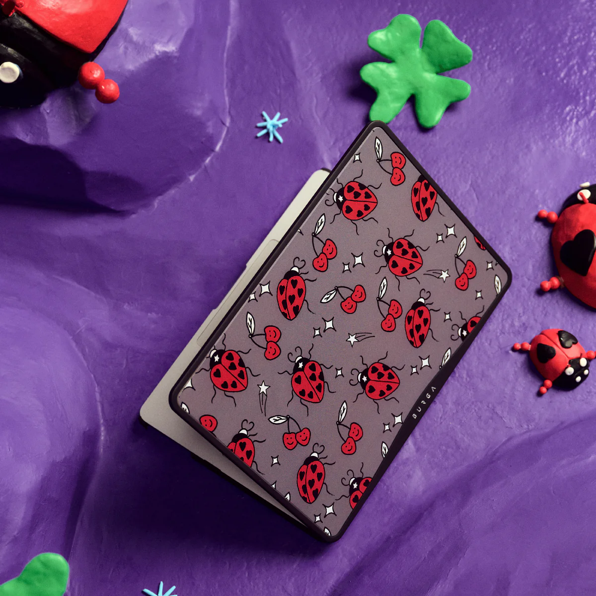 Fortunate One - Etui do MacBooka - Image 30