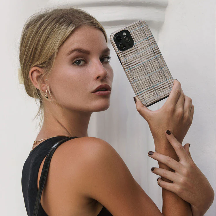 Cosy Sweater - iPhone 17e Etui - Image 6