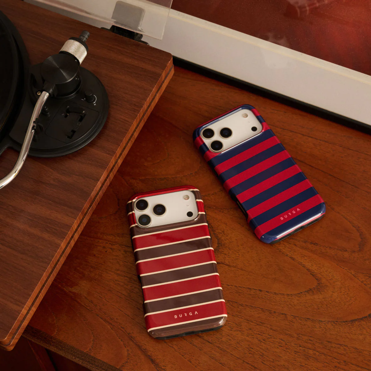 Yearbook - iPhone 15 Etui - Image 29